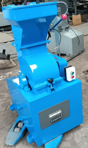 新型湿干煤锤式破碎机的维护